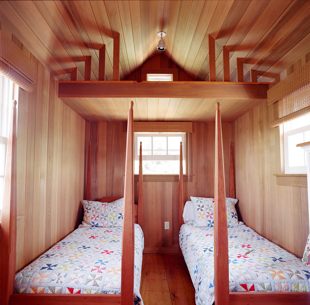 Oversized King Quilts Bedroom Traditional with Cabin Four Poster Beds