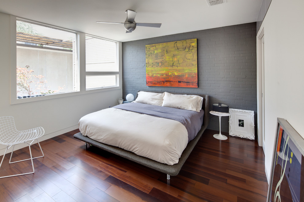 Platform Bed Frame Bedroom Modern with Accent Wall Artwork Bedside
