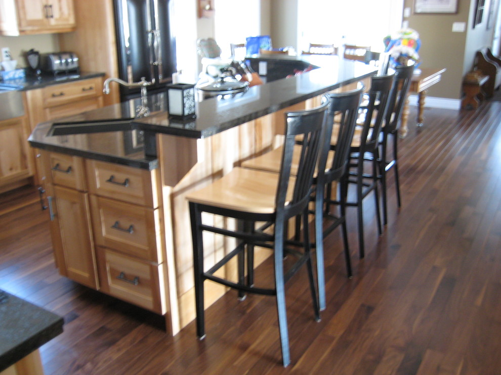 Rustic Home Interiors Kitchen Traditional with None 1