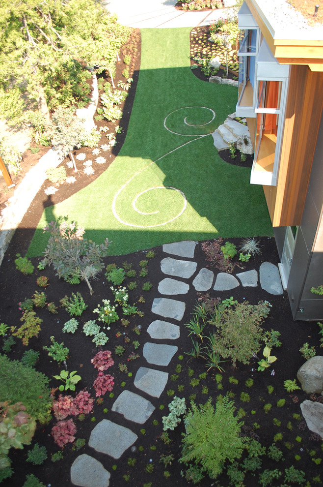 Seattle Landscape Architects Landscape Eclectic with Grass Green Driveway Modern