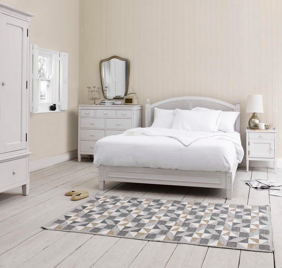 Shabby Chic Bedrooms Bedroom with Bed Bedroom Bedroom Rug