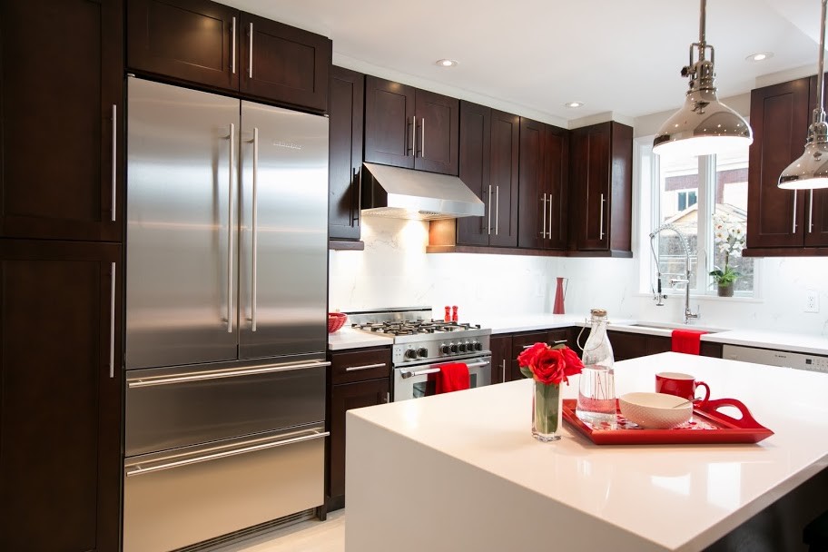 Shaker Style Kitchen Cabinets Kitchen Contemporary with 30 Bertazzoni Gas Range