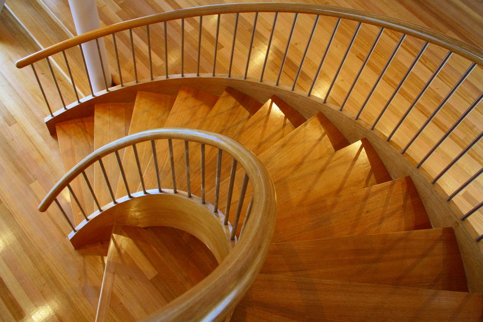 Stainless Steel Balusters Spaces with 32mm Thick Treads With