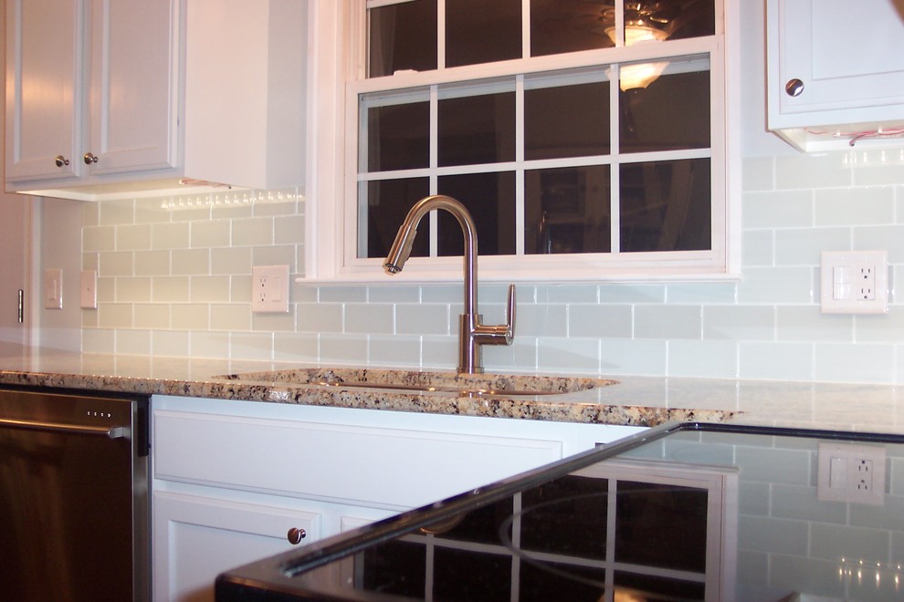 Subway Tile Kitchen Backsplash Kitchen Traditional with Backsplash Glass Subway Tile