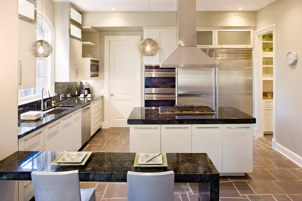 Uba Tuba Granite Kitchen Contemporary with Frosted Glass Gray Walls