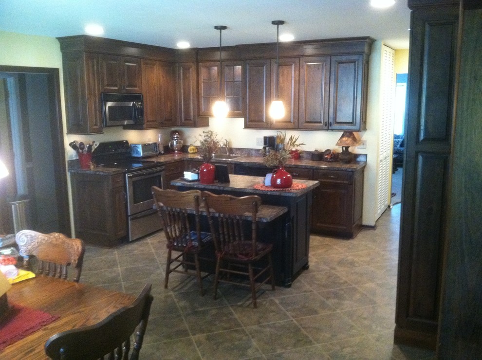 Under Cabinet Molding Kitchen Traditional with Black Island Crown Moulding