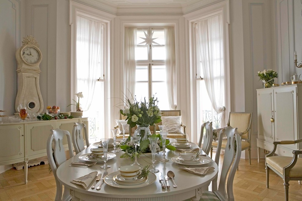 Unique Dinnerware Sets Dining Room Traditional with Bay Window Curtains Dining