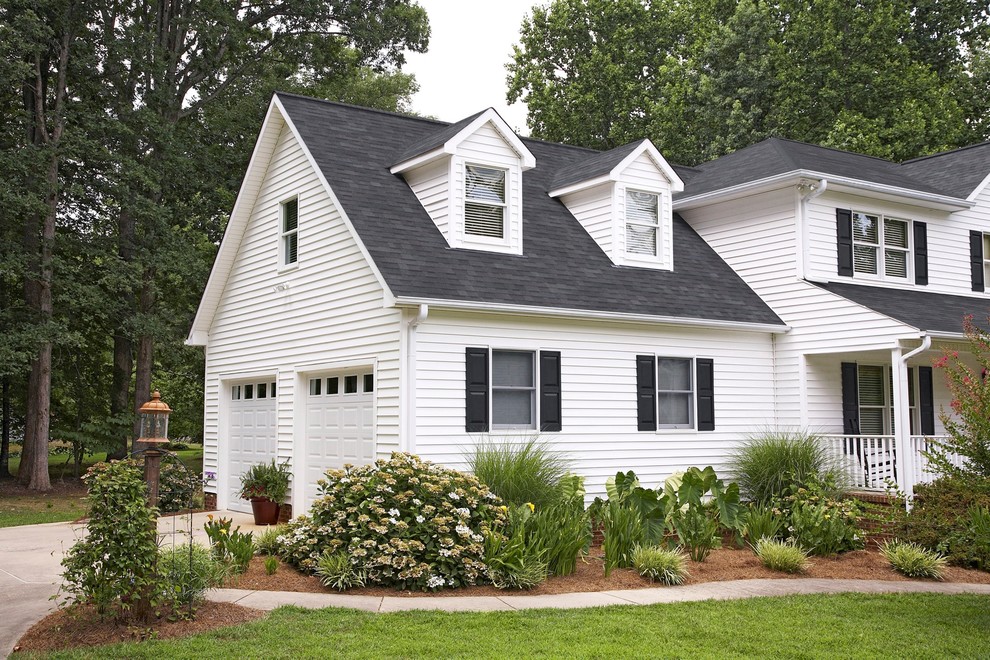 Vinyl Shake Siding Exterior with None 