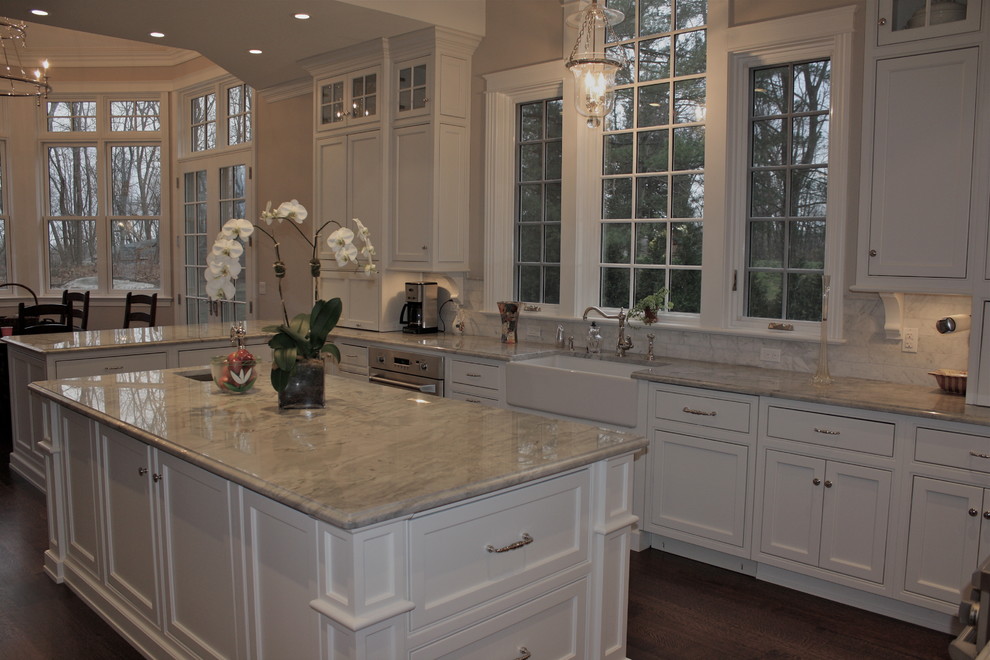 White Quartzite Countertops Kitchen Traditional with Kitchen Counters Kitchen Island1