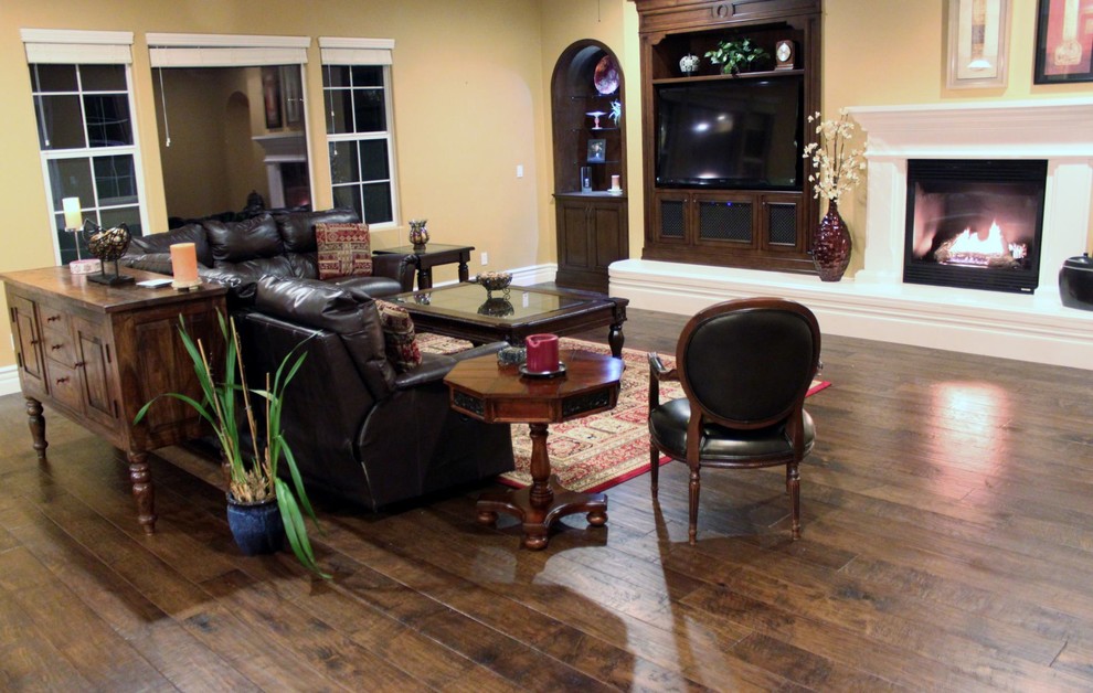 White Tufted Sofa Living Room Traditional with Brown Flooring Hardwood Flooring