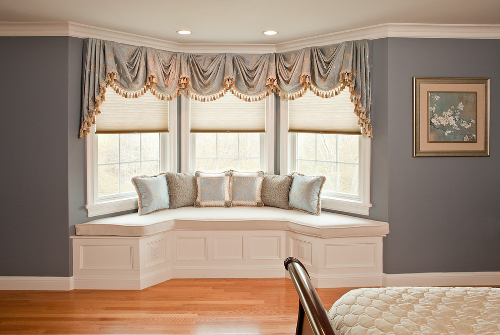 Window Treatment for Bay Windows Bedroom Traditional with Blinds Chair Cushion Cushion