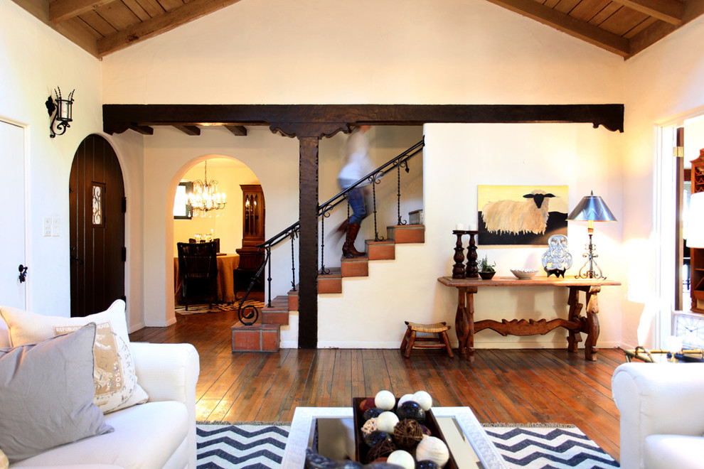 Wood Flooring Ideas Living Room Rustic with Arched Doorway Chevron Rug1