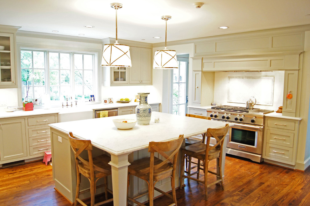 Farm Sinks for Kitchens Kitchen Traditional with Apron Sink Breakfast Bar