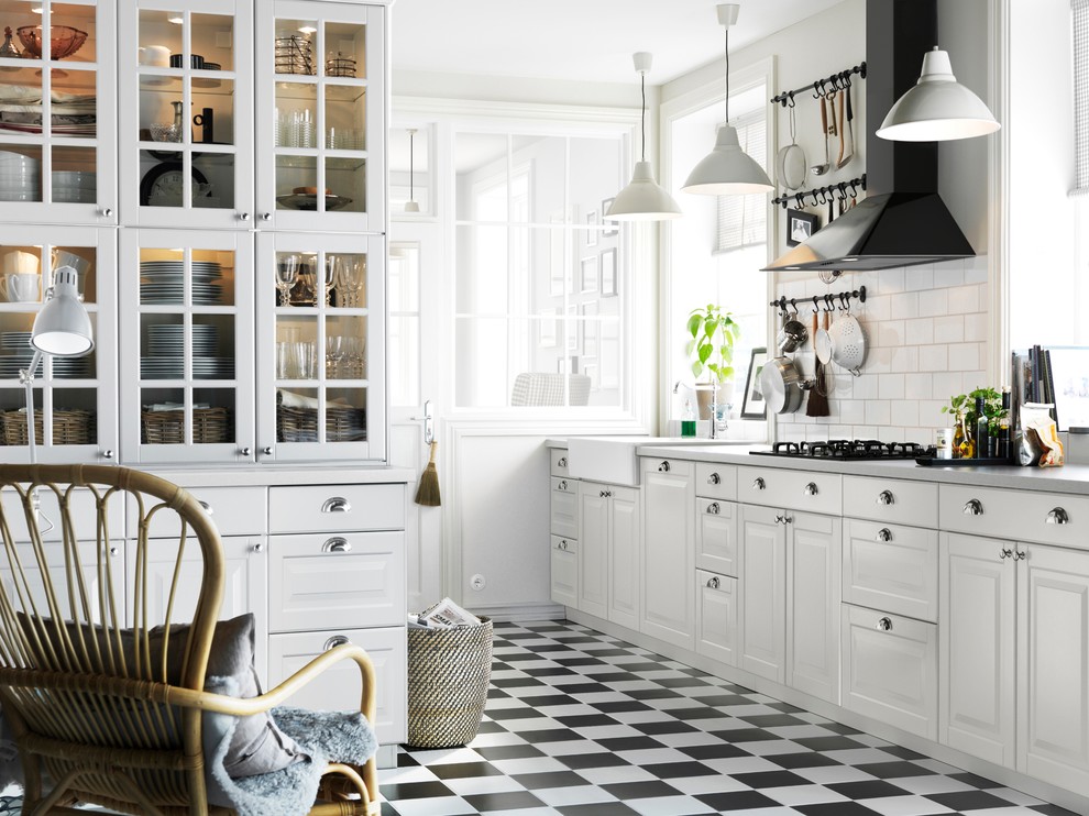 Hulu Kitchen Nightmares Kitchen Traditional with Categorykitchenstyletraditionallocationother Metro 