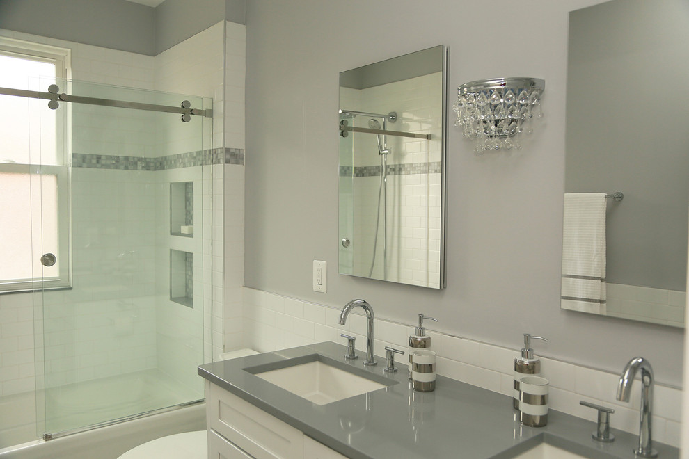 Jct Kitchen Spaces with Accent Tile Crystal Sconce1
