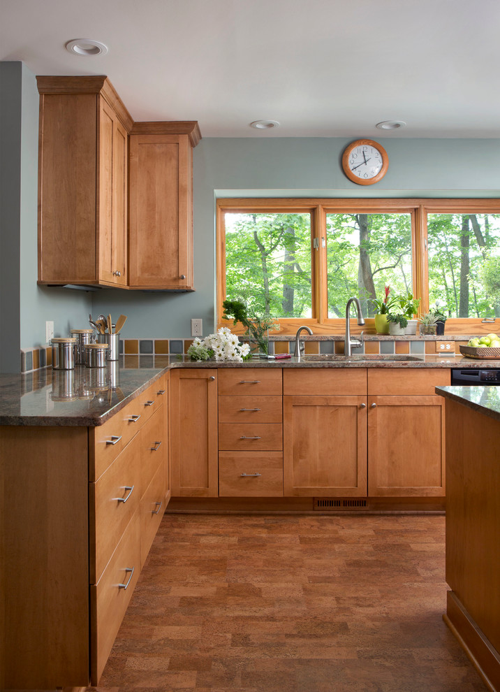 Ksi Kitchens Kitchen Traditional with Contemporary Design Contemporary Kitchen1