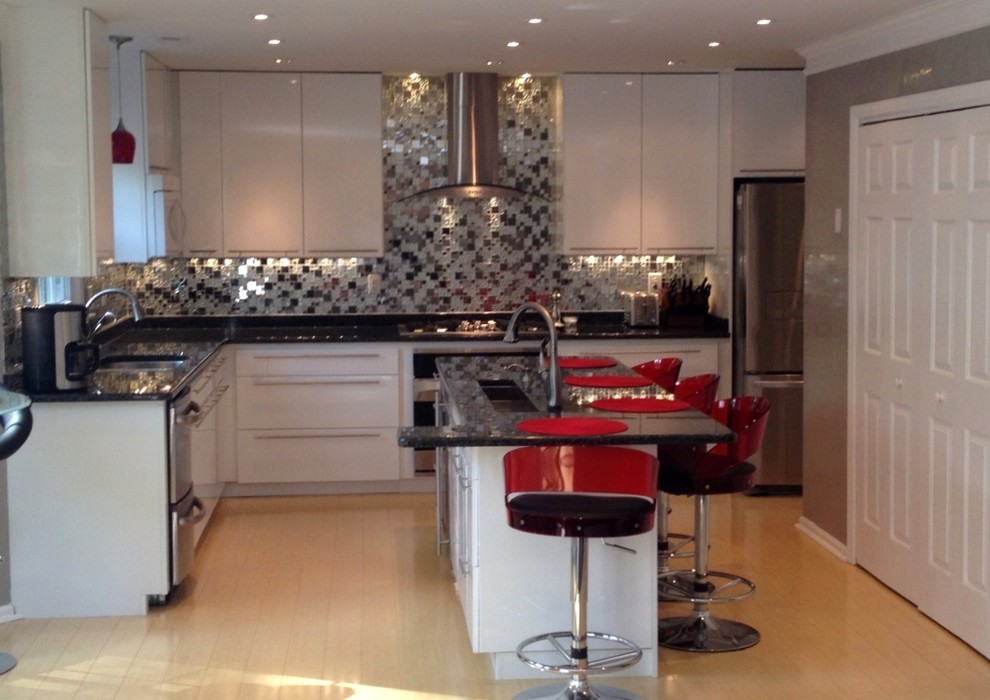 Mei Kitchens Kitchen Contemporary with Bar Handles Contemporary Glass