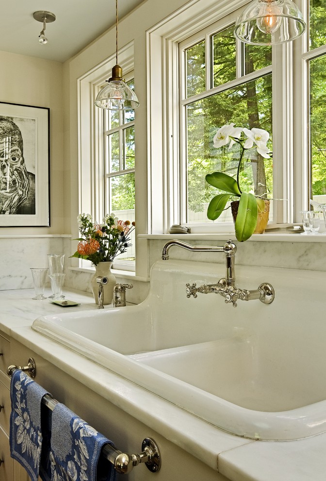 Moen Kitchen Faucet Repair Kitchen Traditional with Apron Sink Country Kitchen