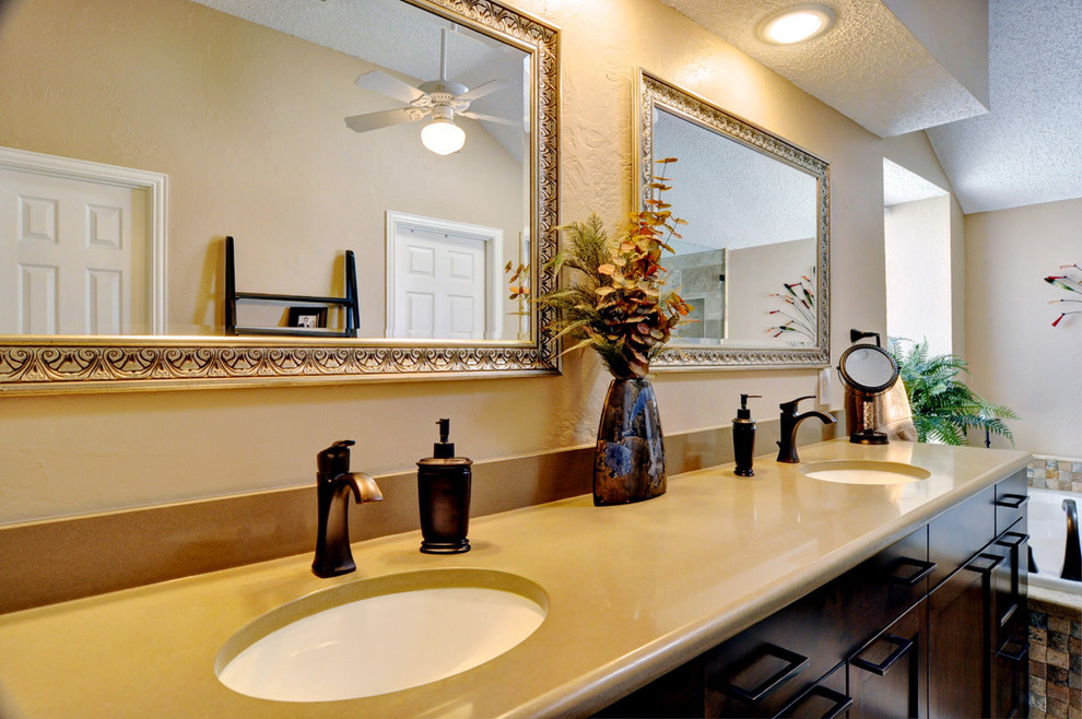 Moen Single Handle Kitchen Faucet Bathroom Traditional with Backsplash Bathroom Countertop Bathroom
