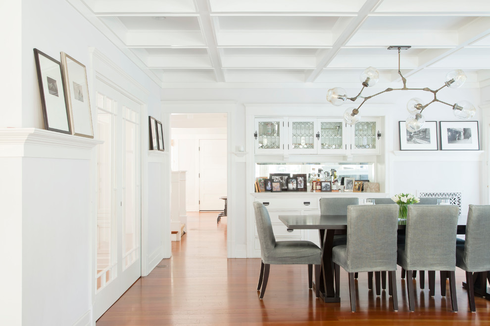 True Food Kitchen Santa Monica Dining Room Beach with Beach Bungalow California Clapboard