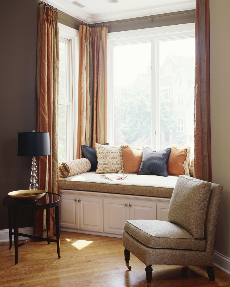 Living Room Seating  for Contemporary Living Room with Slipper Chair