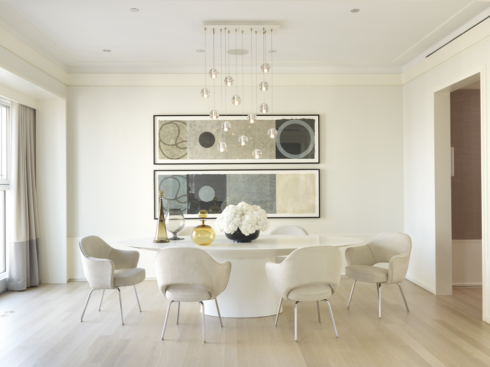 Oval Table  for Contemporary Dining Room with Drapes