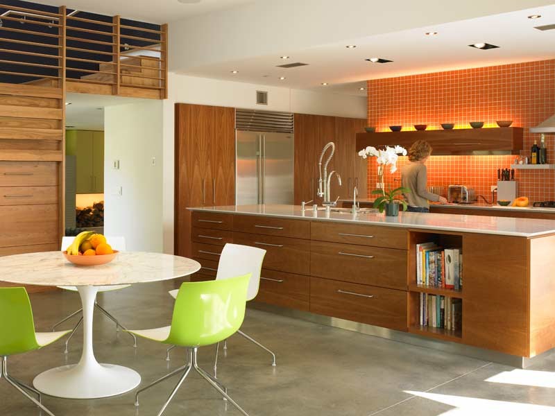 Toe Kick with Base Moulding  for Modern Kitchen with Saarinen
