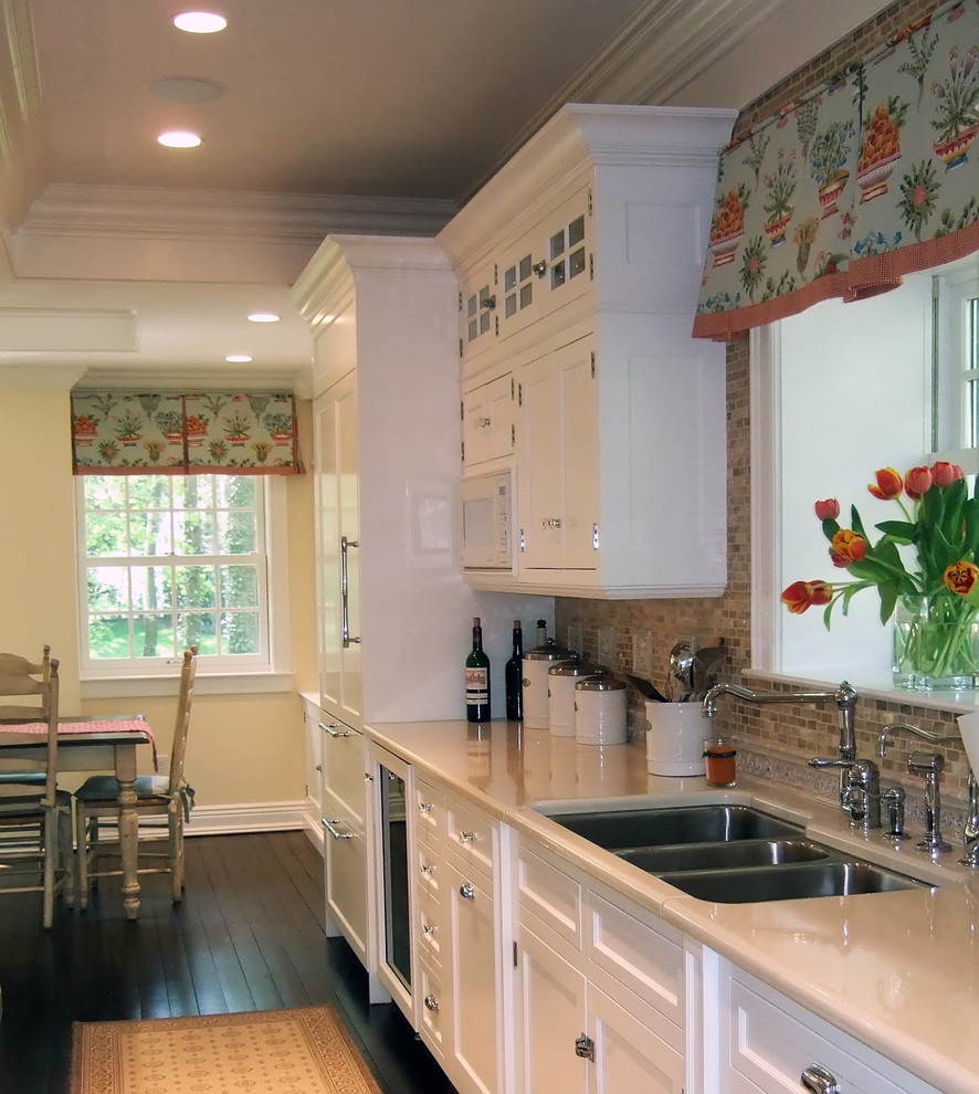 Canister Sets for Traditional Kitchen with Dark Wood Floors