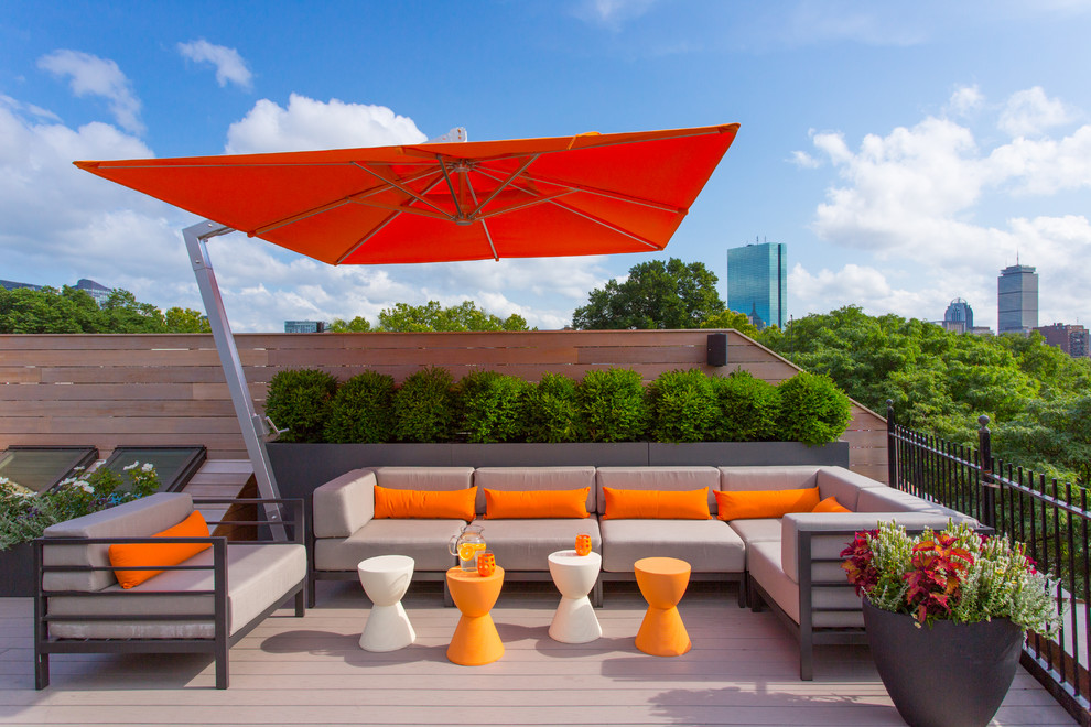 Cantilever Umbrella for Contemporary Deck with Outdoor Seating