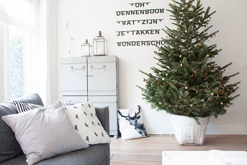 Christmas Tree Skirt for Scandinavian Living Room with Wall Letters