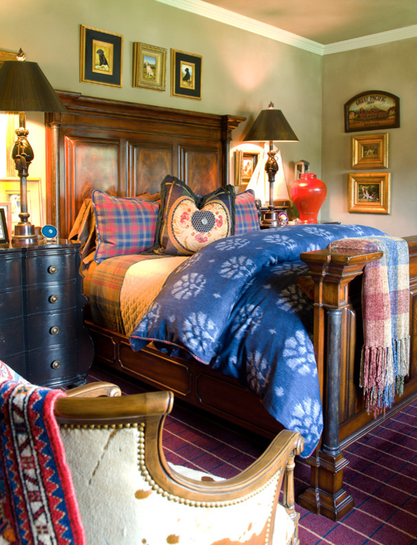 Coverlet for Rustic Bedroom with Plaid Throw