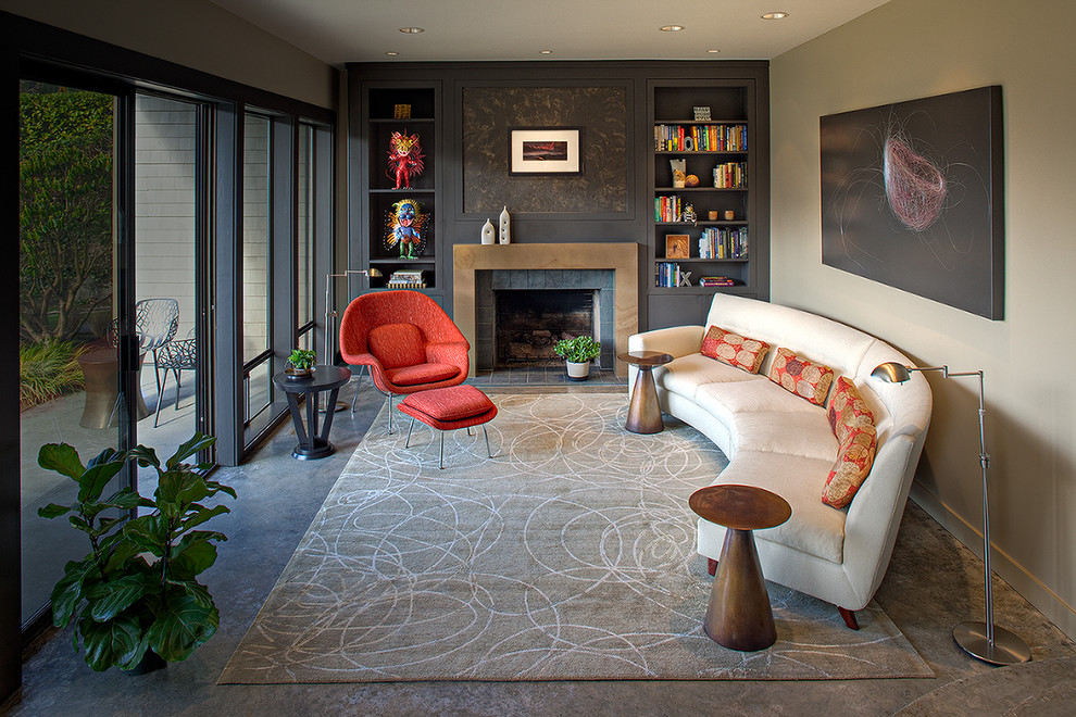 Curved Couch for Contemporary Living Room with Armchair