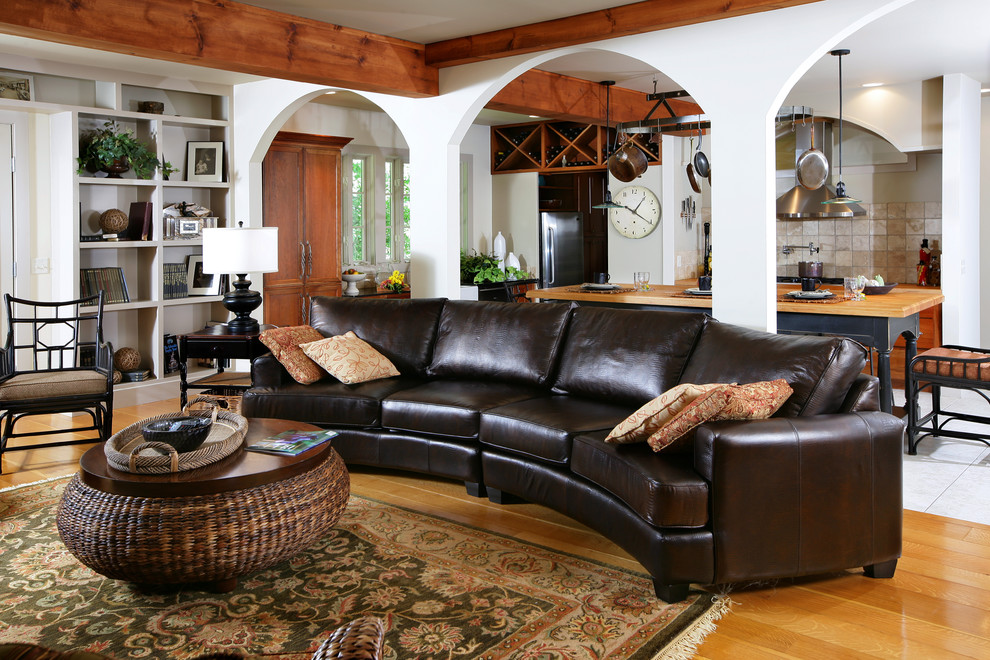 Curved Couch for Traditional Living Room with Rattan