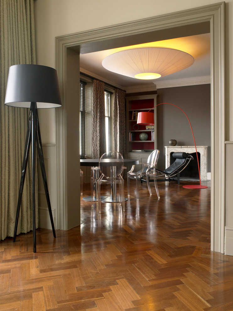 Leather Chaise Lounge for Contemporary Living Room with Black Dining Table