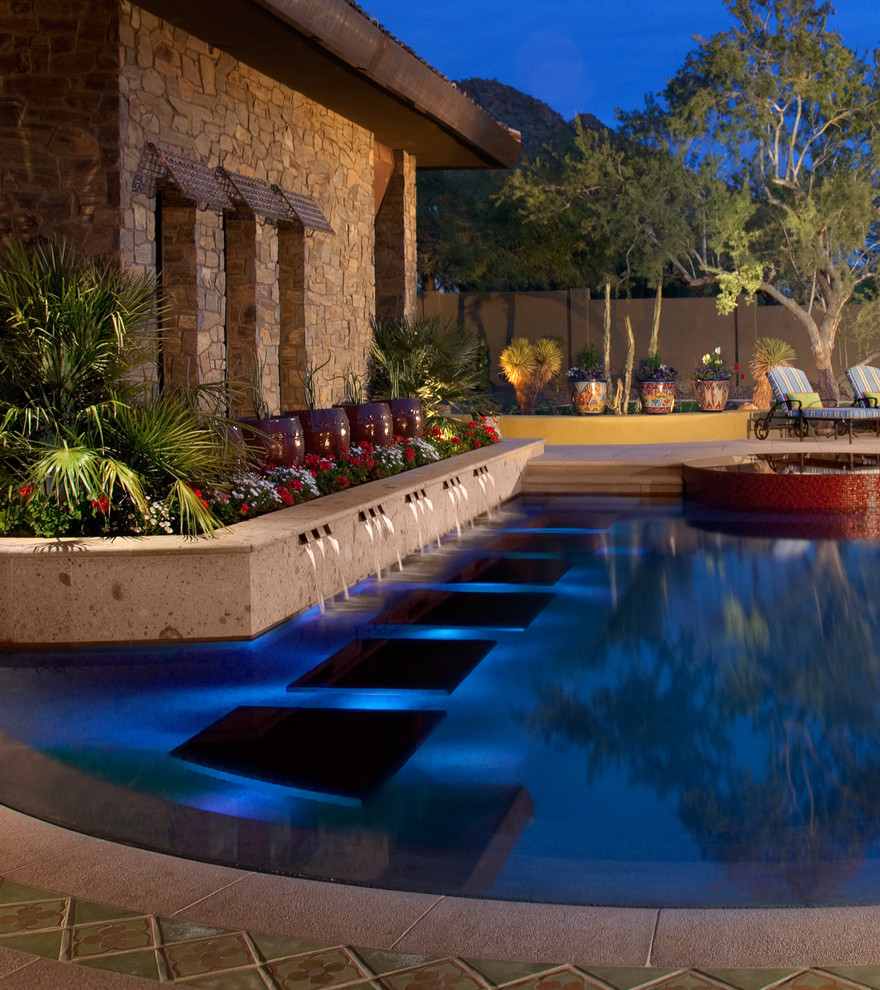 Pool Floats for Southwestern Pool with Perimeter Overflow Pool
