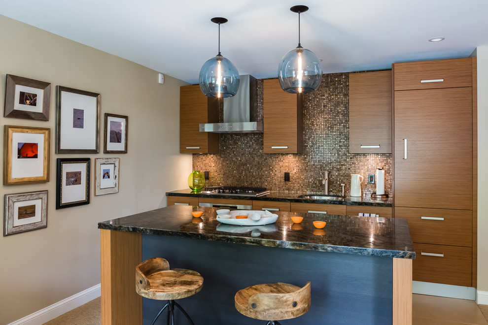 Swivel Bar Stools for Transitional Basement with White Baseboard