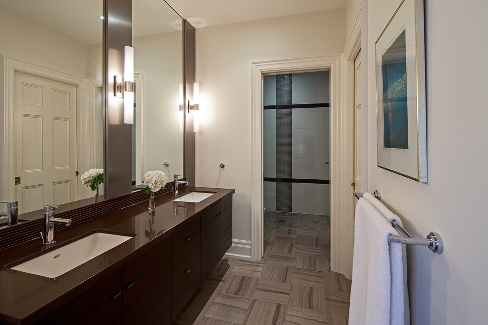 Wall Sconce for Contemporary Bathroom with Textured Floor