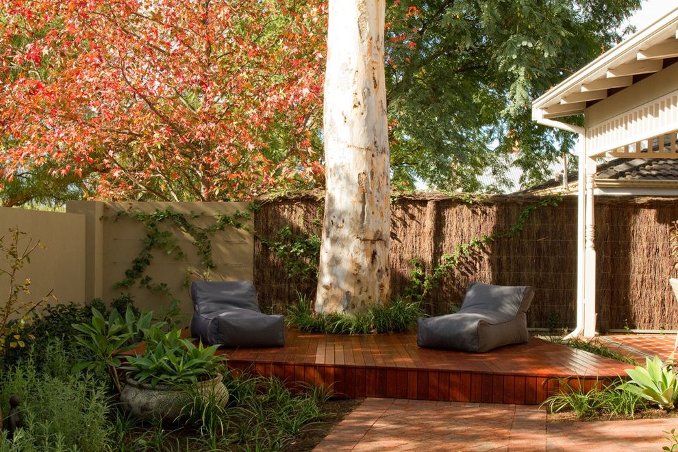 Bean Bag Chairs for Contemporary Landscape with Woven Fence