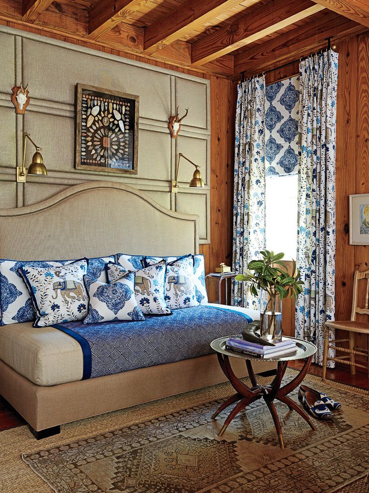 Futon Mattress for Traditional Bedroom with Wall Art