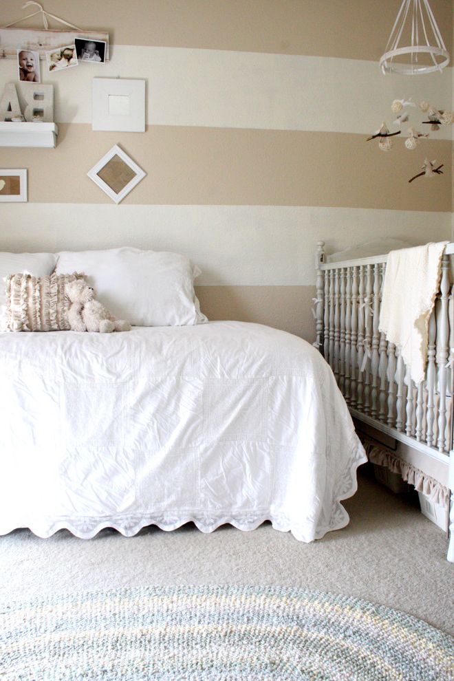 Futon Mattress for Traditional Nursery with Horizontal Stripes
