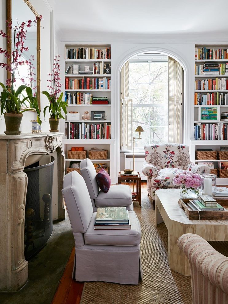 Slipper Chair for Traditional Living Room with Traditional