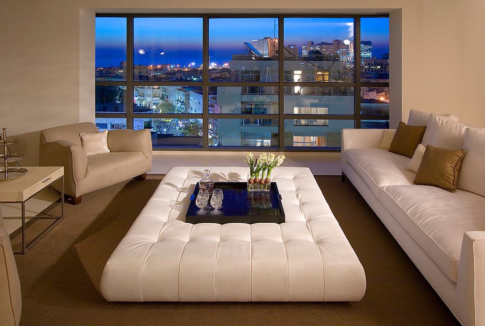 Tufted Ottoman for Contemporary Living Room with Tufted Ottoman