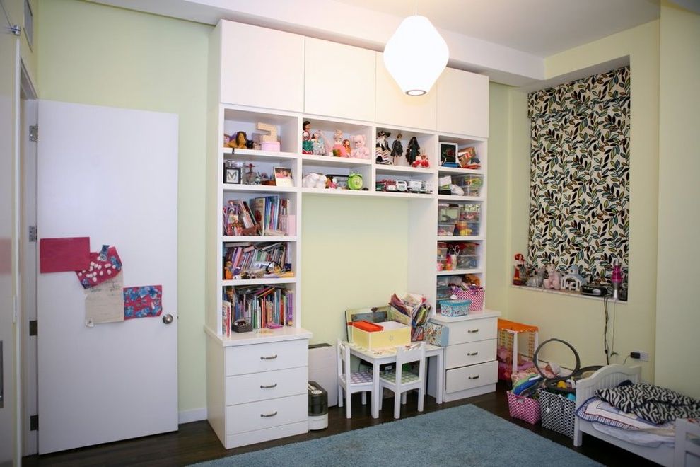 Child Craft Camden Dresser with Contemporary Kids Wall Art