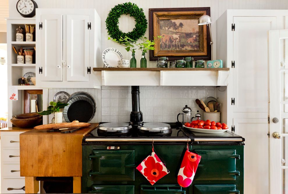 Cow Bells Cast with Traditional Kitchen Wall Clock