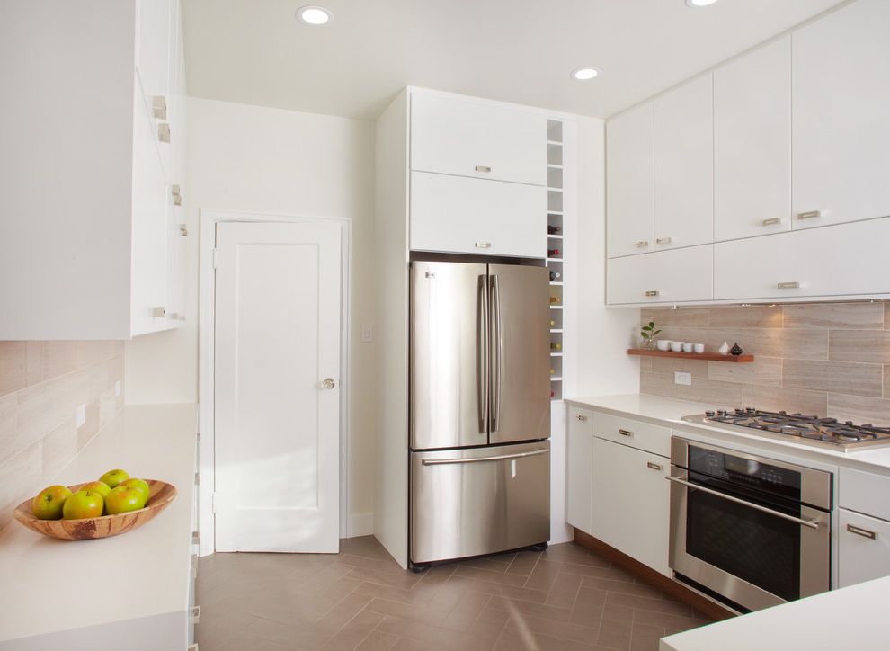 Danby Wine Refrigerator with Contemporary Kitchen Under Cabinet Lighting