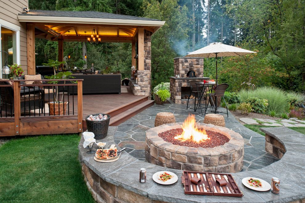 Gas Fire Pit with Traditional Patio Wood Fire Oven