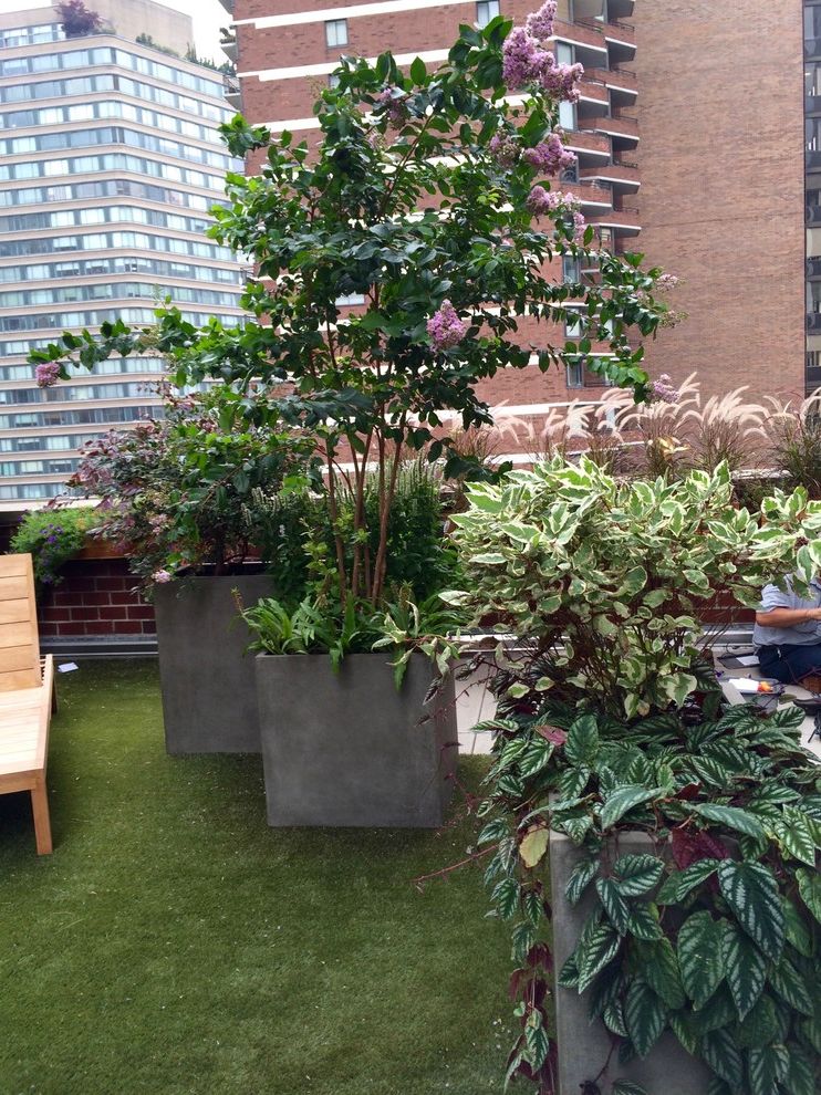 Patio Dining Sets with Contemporary Patio Brick Walls