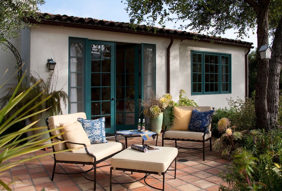 Patio Set with Mediterranean Patio Seating