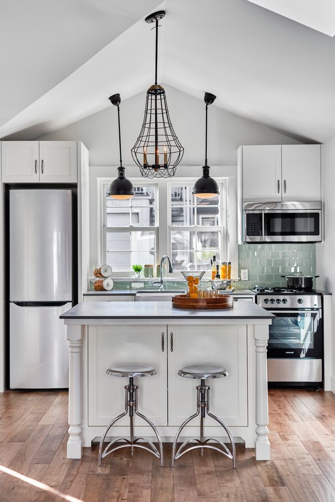 Small Refrigerator with Freezer with Traditional Kitchen Kitchen Island