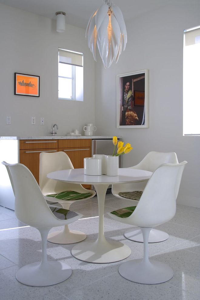 Cheap Parsons Chairs Modern Dining Room with Sculputural Pendant Light